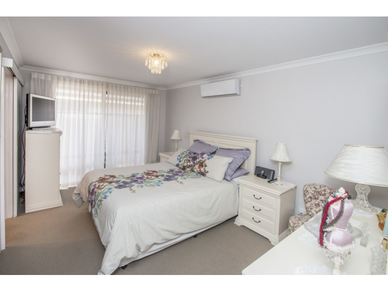 63 Santons Approach, Yalyalup WA 6280