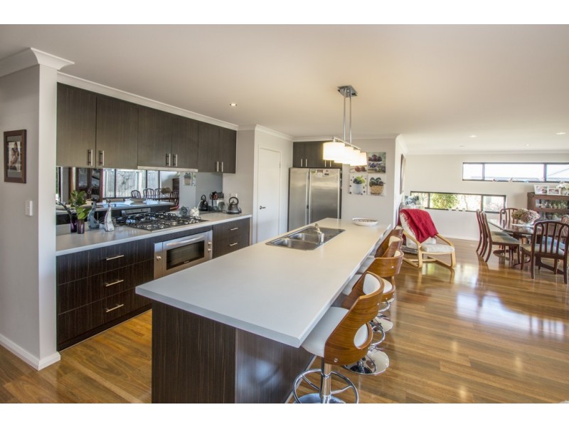 63 Santons Approach, Yalyalup WA 6280