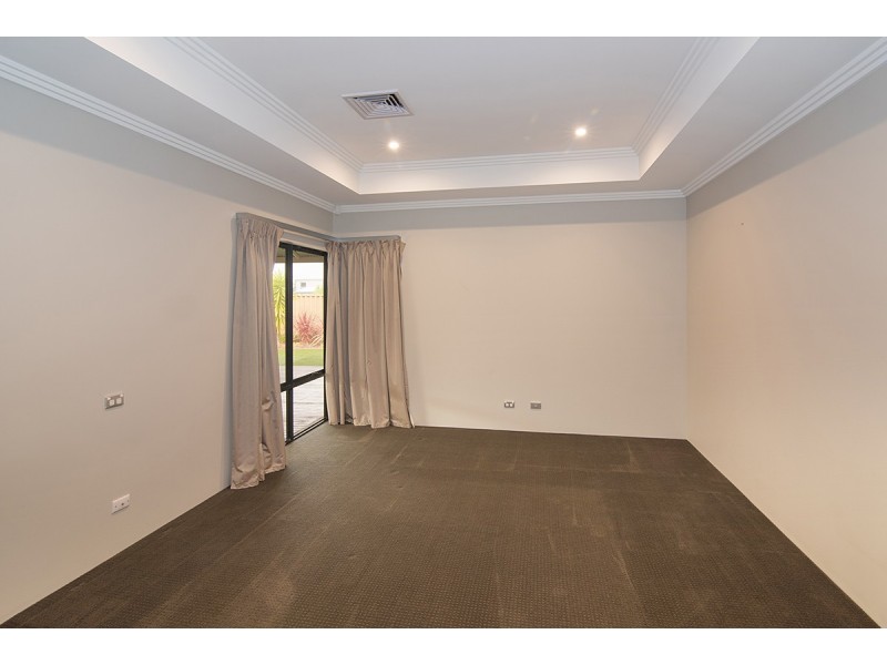 44 Almond Parkway, Yalyalup WA 6280