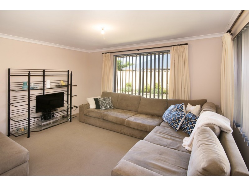 7 Marjoram Entrance, Yalyalup WA 6280