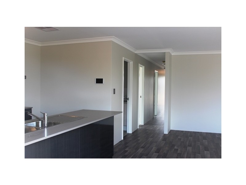 17 Alice Street, Yalyalup WA 6280