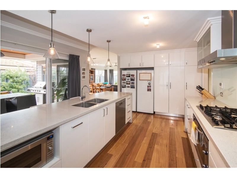 21 Callitris Crescent, Broadwater WA 6280