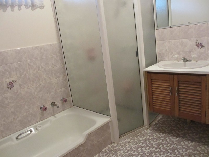 31 Caves Road, Abbey WA 6280