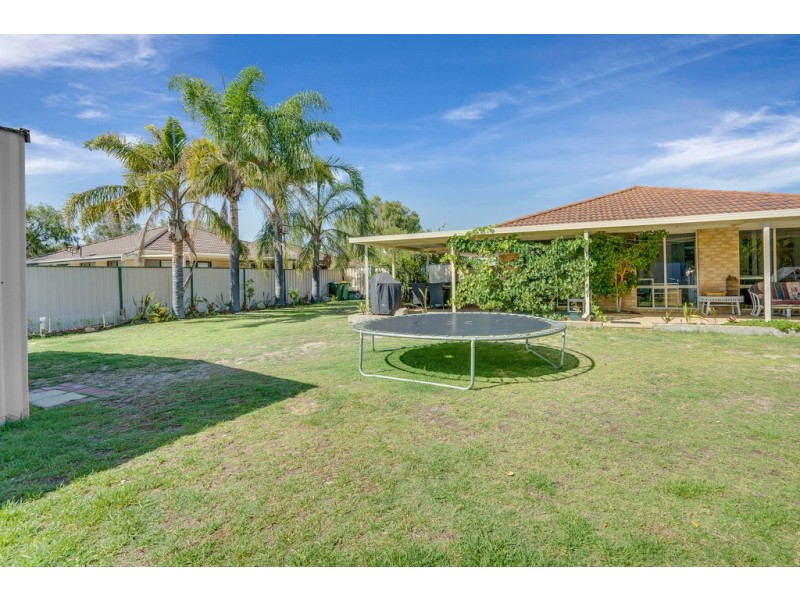 4 Kilchatten Crescent, West Busselton WA 6280