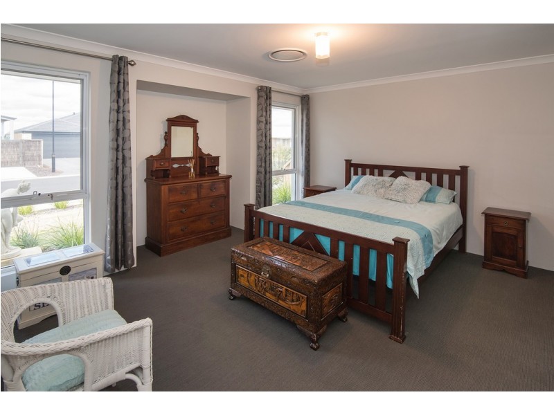 7 Turbie Road, Yalyalup WA 6280