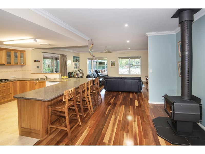 7 Melaleuca Drive, West Busselton WA 6280