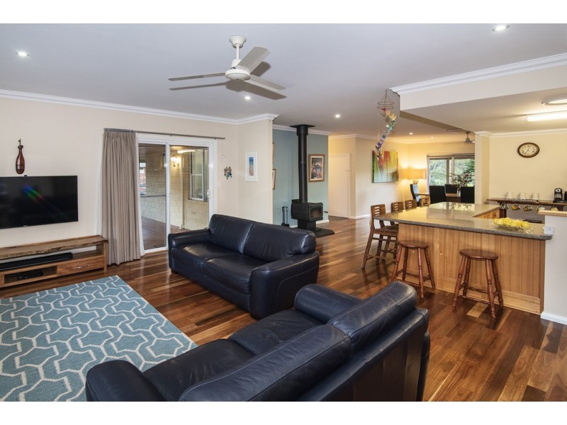 7 Melaleuca Drive, West Busselton WA 6280