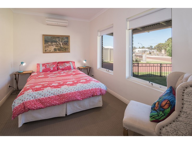 25 Pianobox Boulevard, West Busselton WA 6280