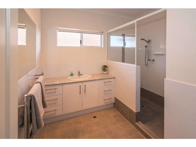 25 Pianobox Boulevard, West Busselton WA 6280