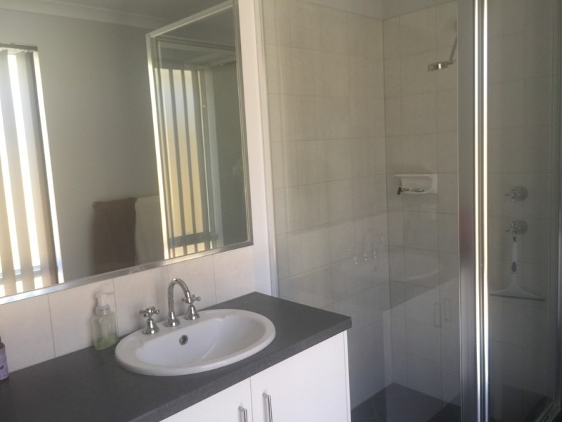 18 Sunflower Turn, Yalyalup WA 6280