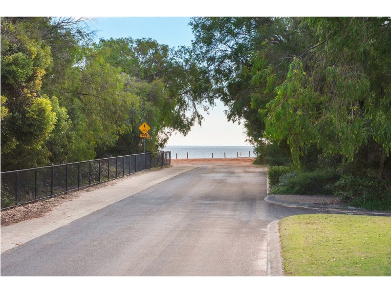 6A Arabian Court, West Busselton WA 6280