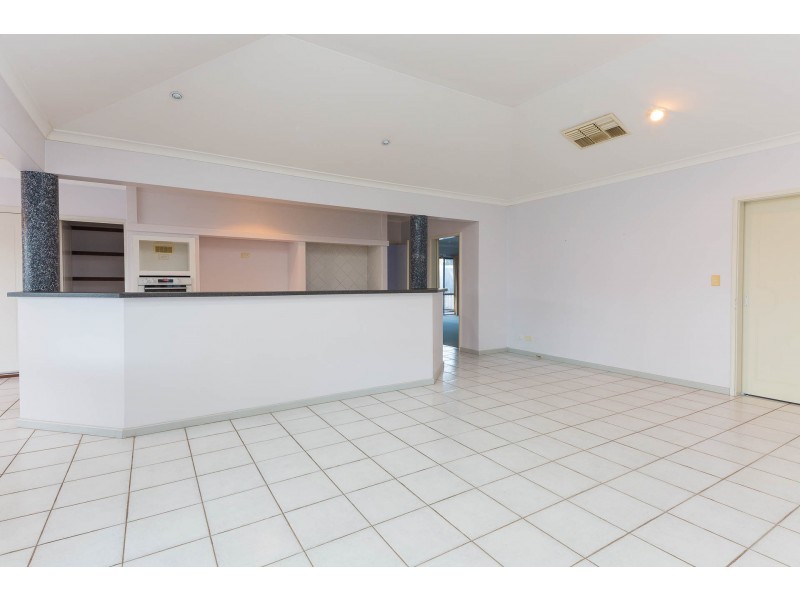 22 Turnberry Way, Pelican Point WA 6230