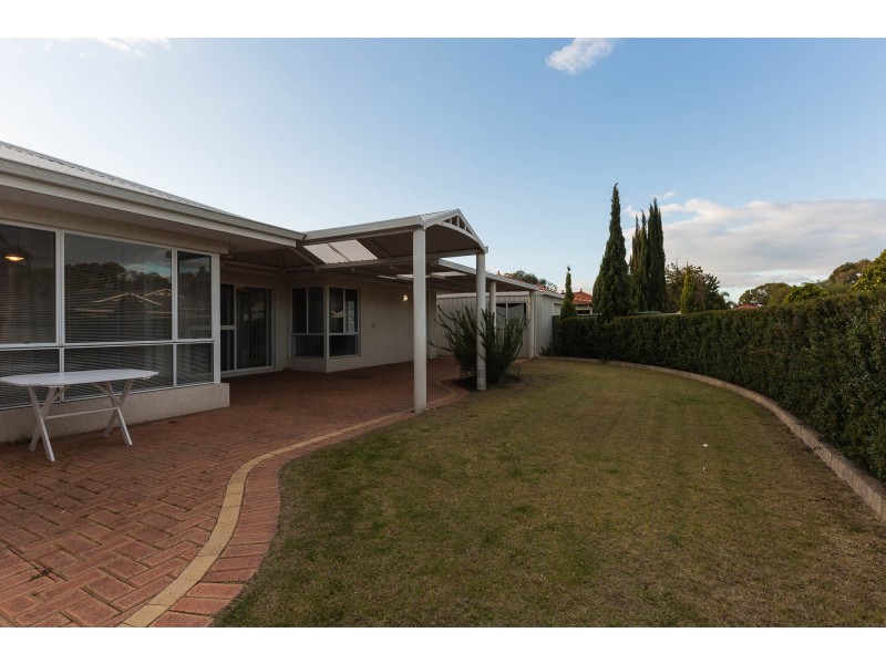 22 Turnberry Way, Pelican Point WA 6230