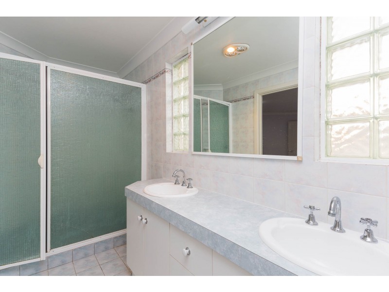 22 Turnberry Way, Pelican Point WA 6230