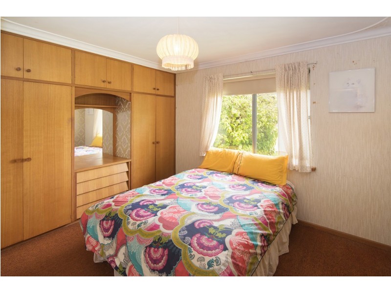 25 Derek Street, West Busselton WA 6280