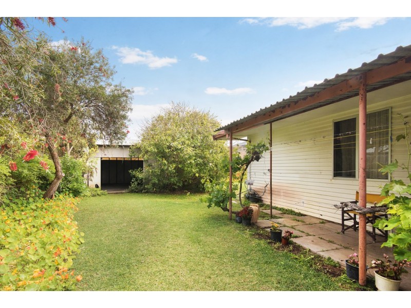 25 Derek Street, West Busselton WA 6280