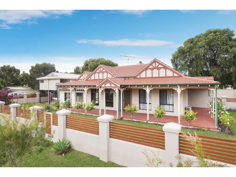 2 Pinnock Place, West Busselton WA 6280