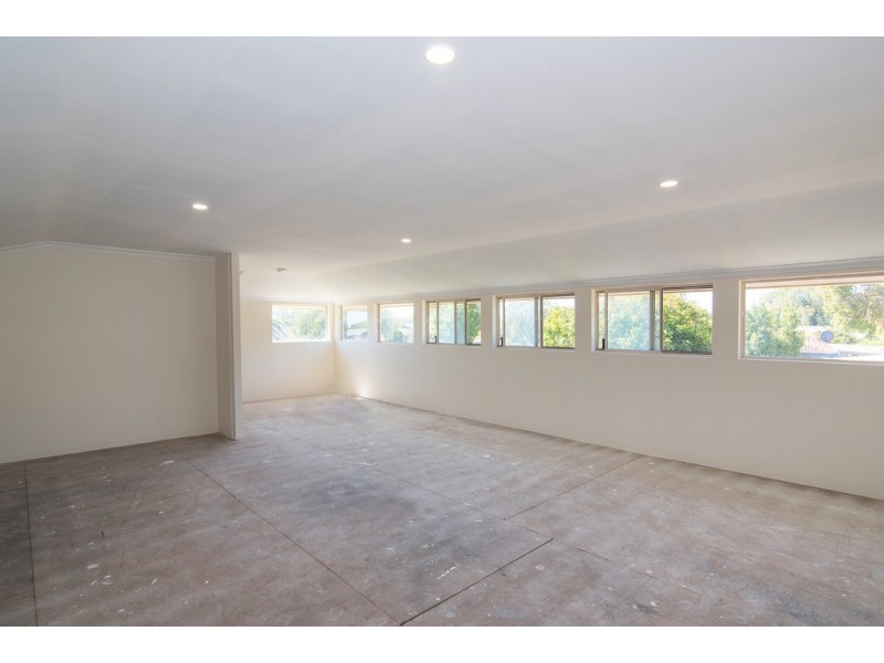 2 Pinnock Place, West Busselton WA 6280