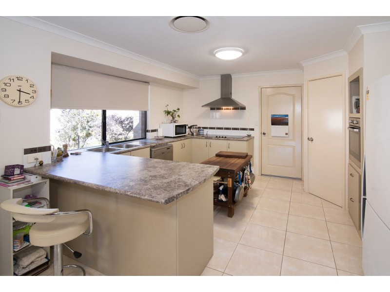 4 Pickmore Circus, West Busselton WA 6280