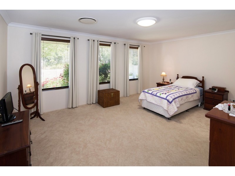 4 Pickmore Circus, West Busselton WA 6280