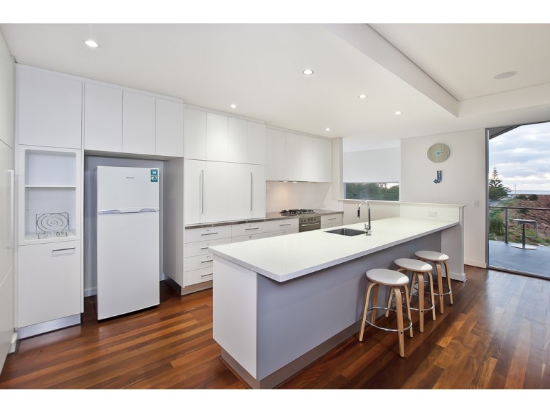 2/24 Freycinet Drive, Geographe WA 6280