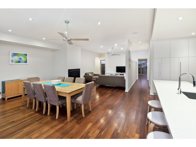 2/24 Freycinet Drive, Geographe WA 6280