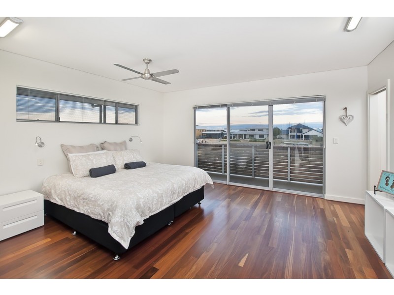 2/24 Freycinet Drive, Geographe WA 6280