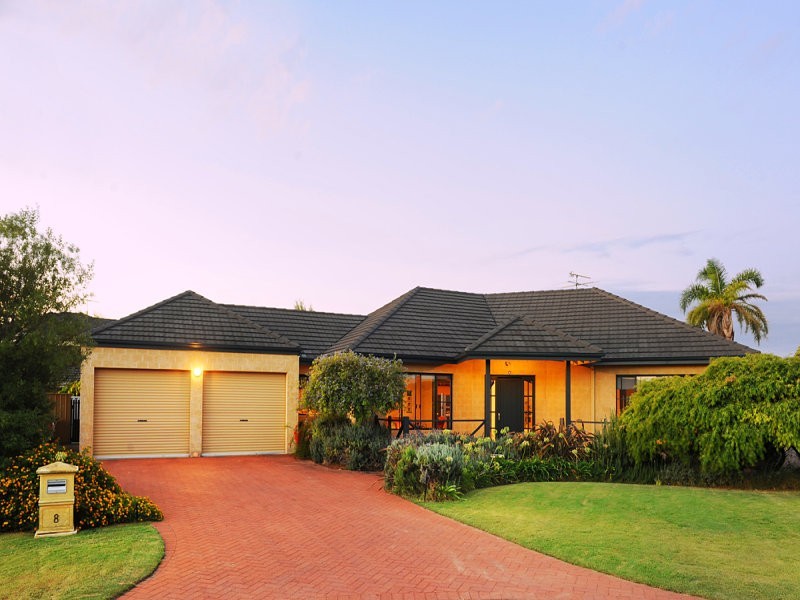 8 Plover Court, Geographe WA 6280
