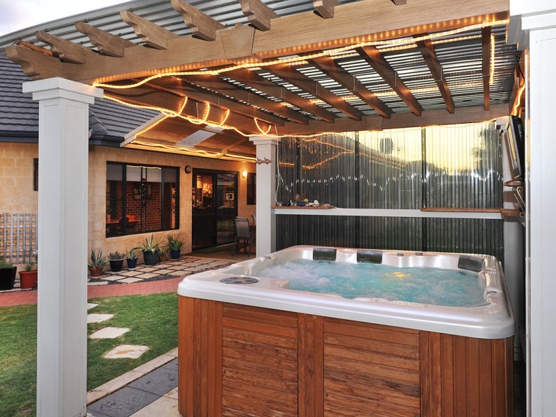 8 Plover Court, Geographe WA 6280