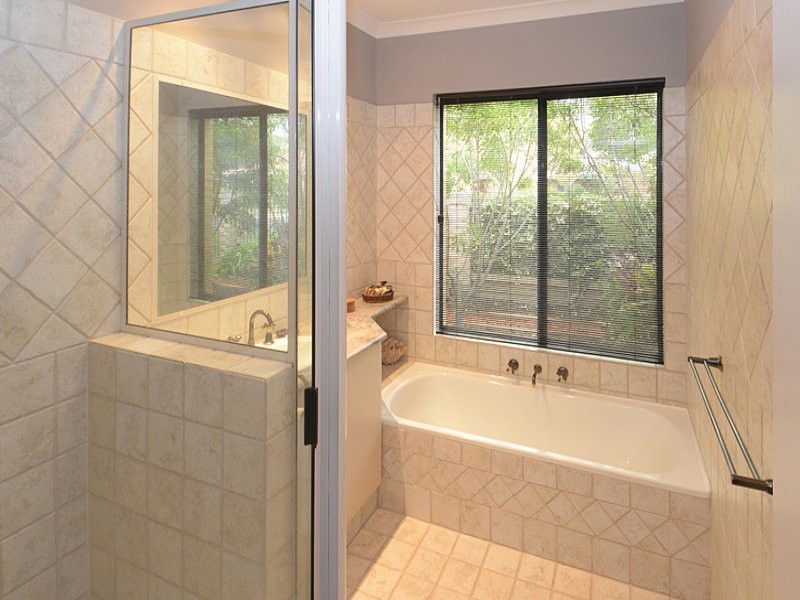 1 Joondalup Court, West Busselton WA 6280