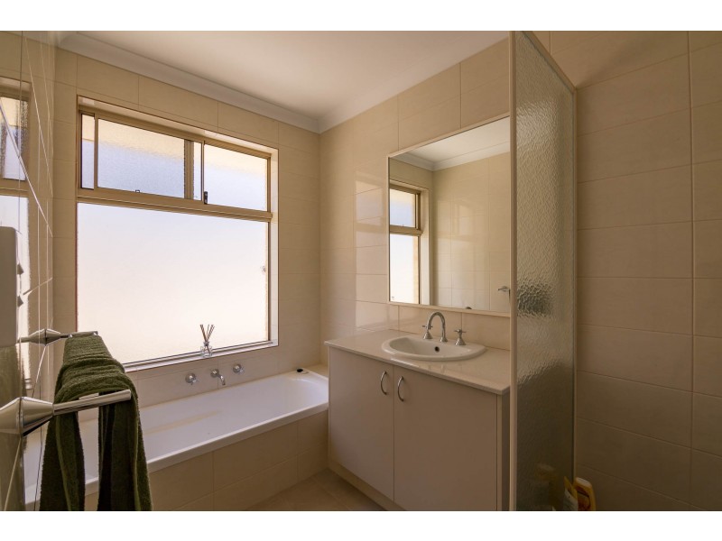 70 Napoleon Promenade, Kealy WA 6280