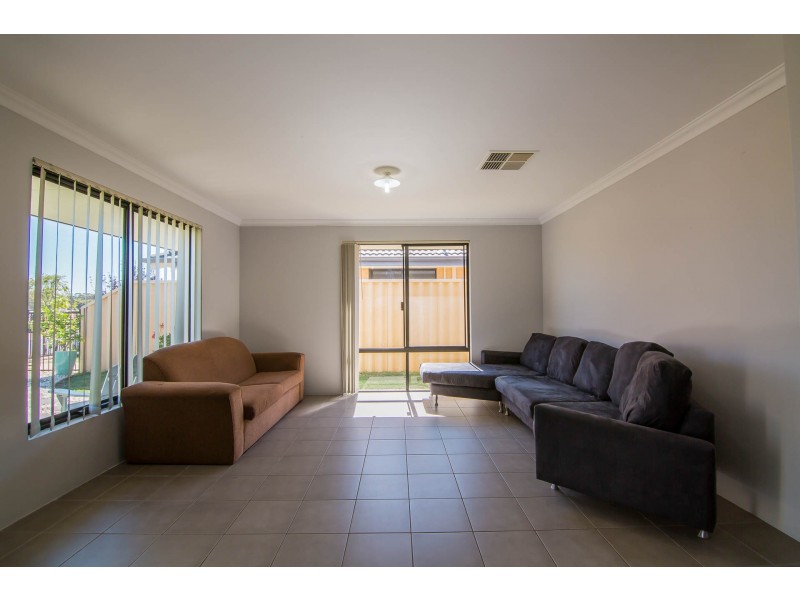 38 Sunflower Turn, Yalyalup WA 6280