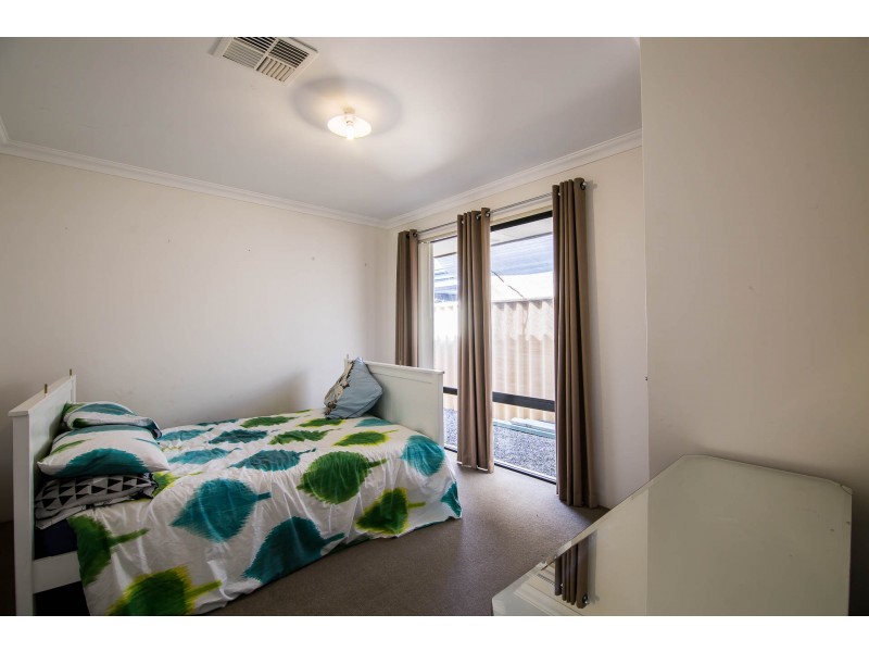 38 Sunflower Turn, Yalyalup WA 6280