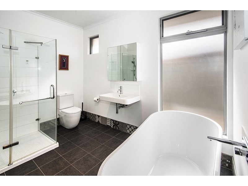 33 Glenleigh Road, West Busselton WA 6280