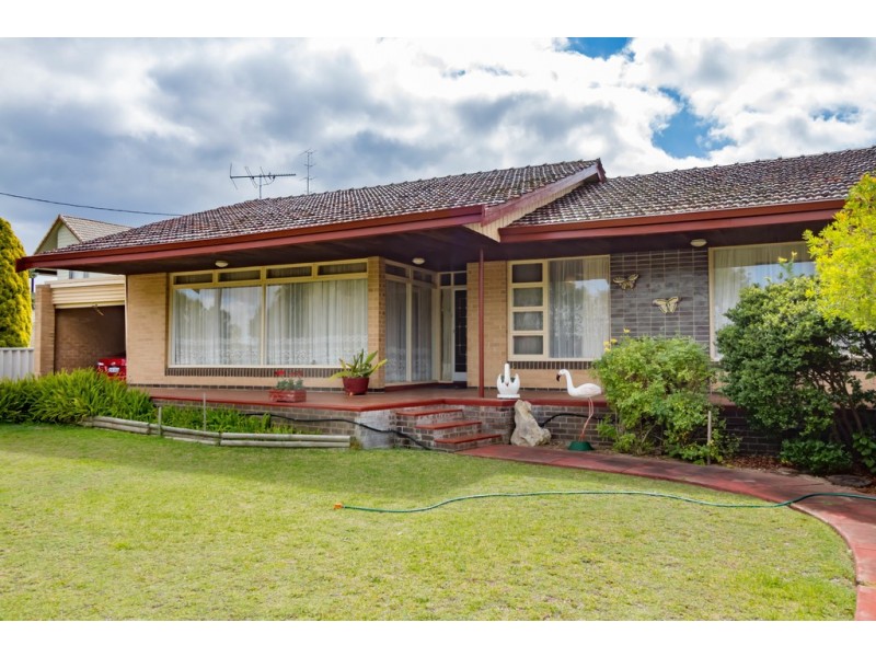 9 Myles Street, West Busselton WA 6280