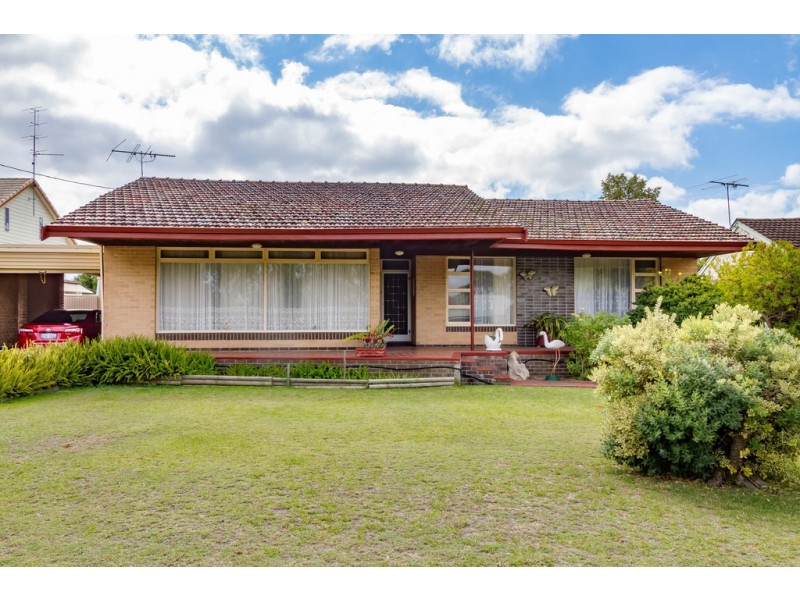 9 Myles Street, West Busselton WA 6280