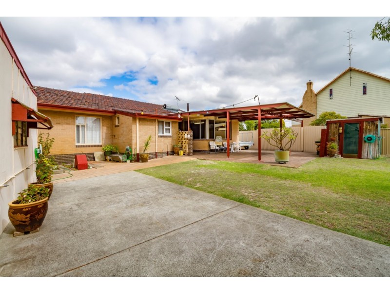 9 Myles Street, West Busselton WA 6280