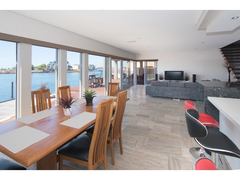 1/9 Bernier RTT, Geographe WA 6280