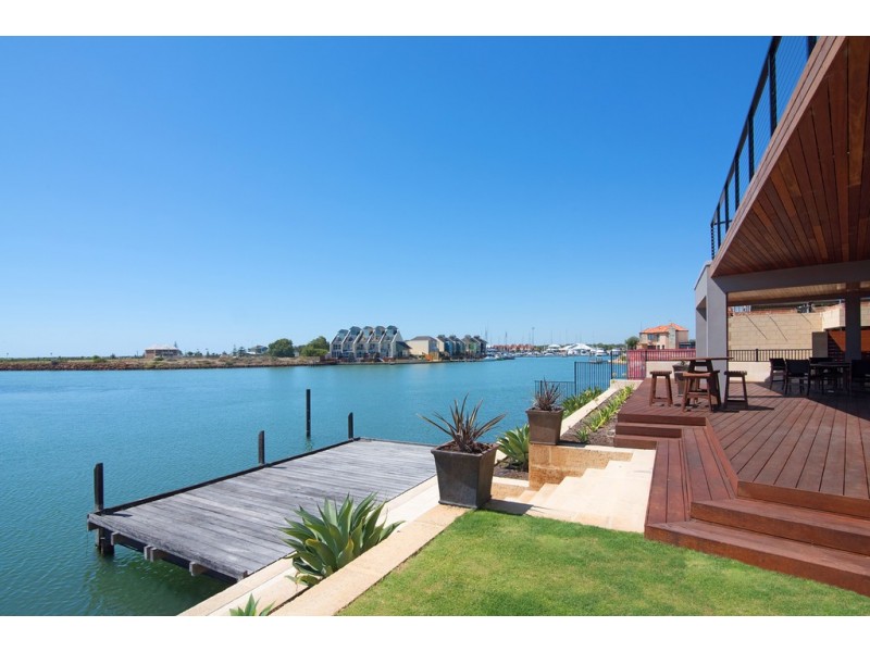 1/9 Bernier RTT, Geographe WA 6280