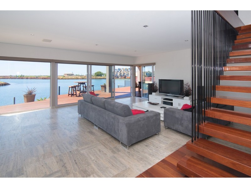 1/9 Bernier RTT, Geographe WA 6280