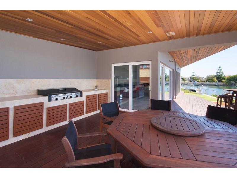 1/9 Bernier RTT, Geographe WA 6280