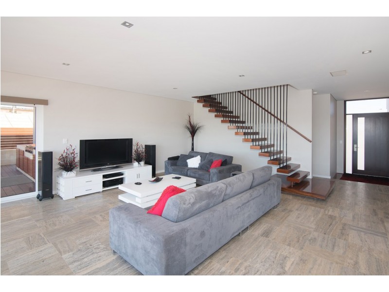 1/9 Bernier RTT, Geographe WA 6280