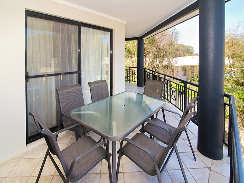 16/12 Little Colin Street, Broadwater WA 6280