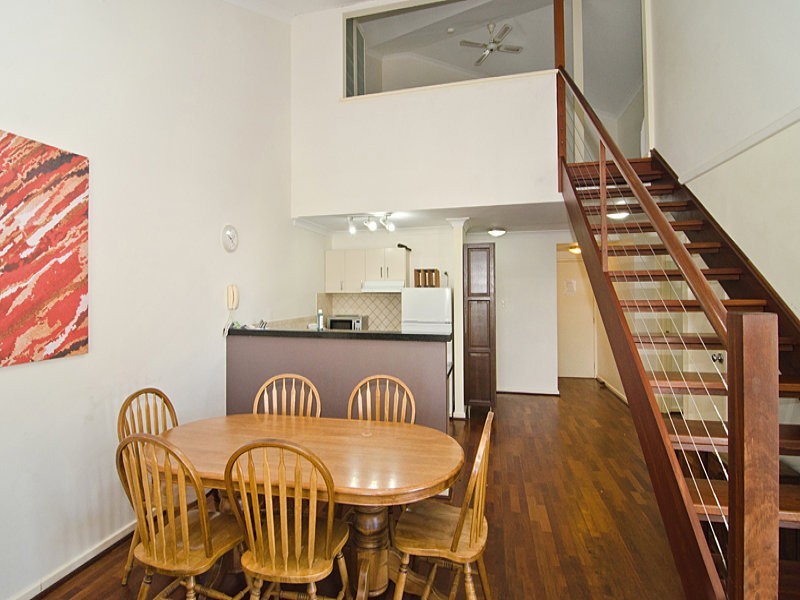 16/12 Little Colin Street, Broadwater WA 6280