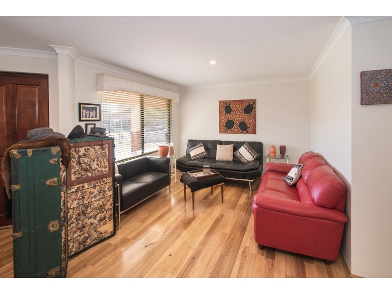 29 Falcon Drive, Broadwater WA 6280
