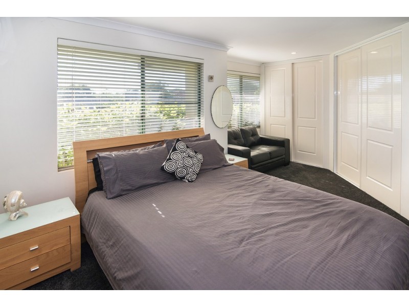 29 Falcon Drive, Broadwater WA 6280