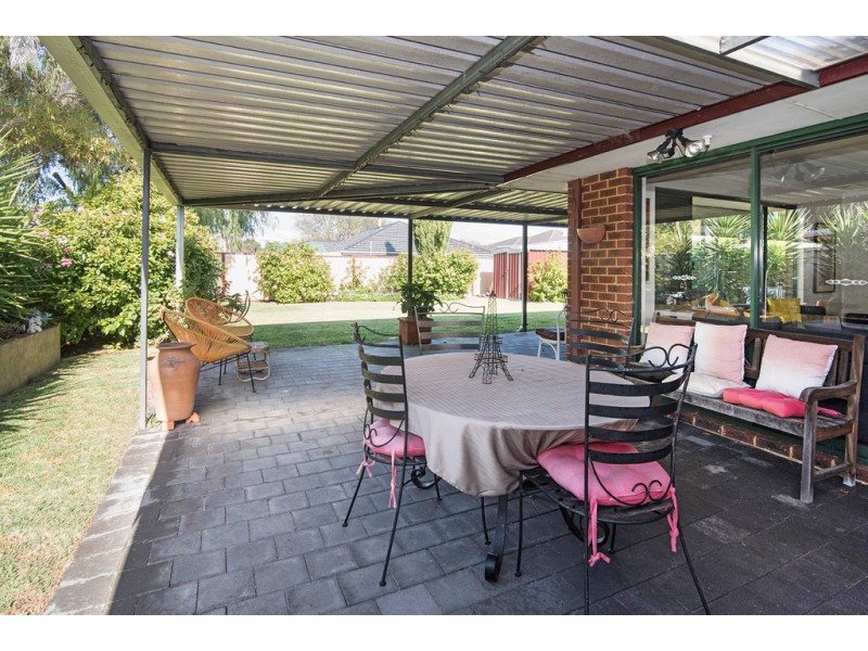 29 Falcon Drive, Broadwater WA 6280