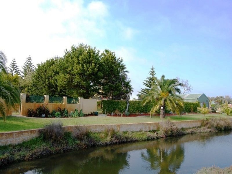 24 Lockville Road, Wonnerup WA 6280