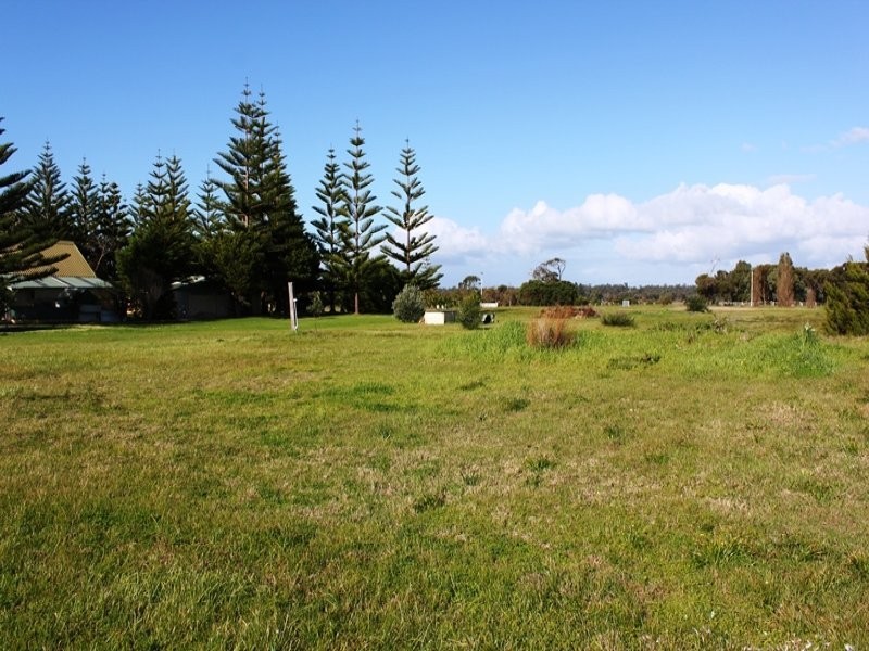 24 Lockville Road, Wonnerup WA 6280