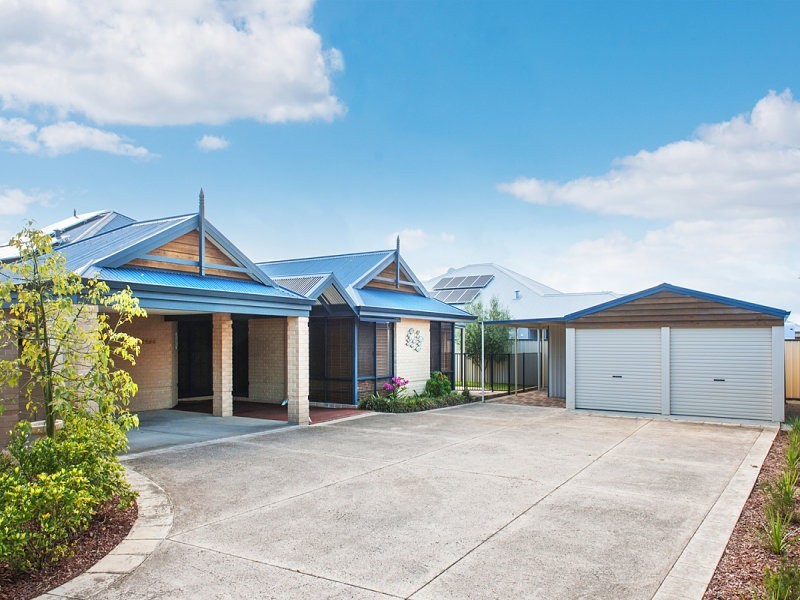 9 Mussel Court, Geographe WA 6280